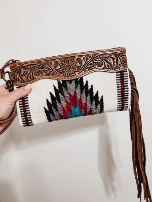 Aggie Clutch