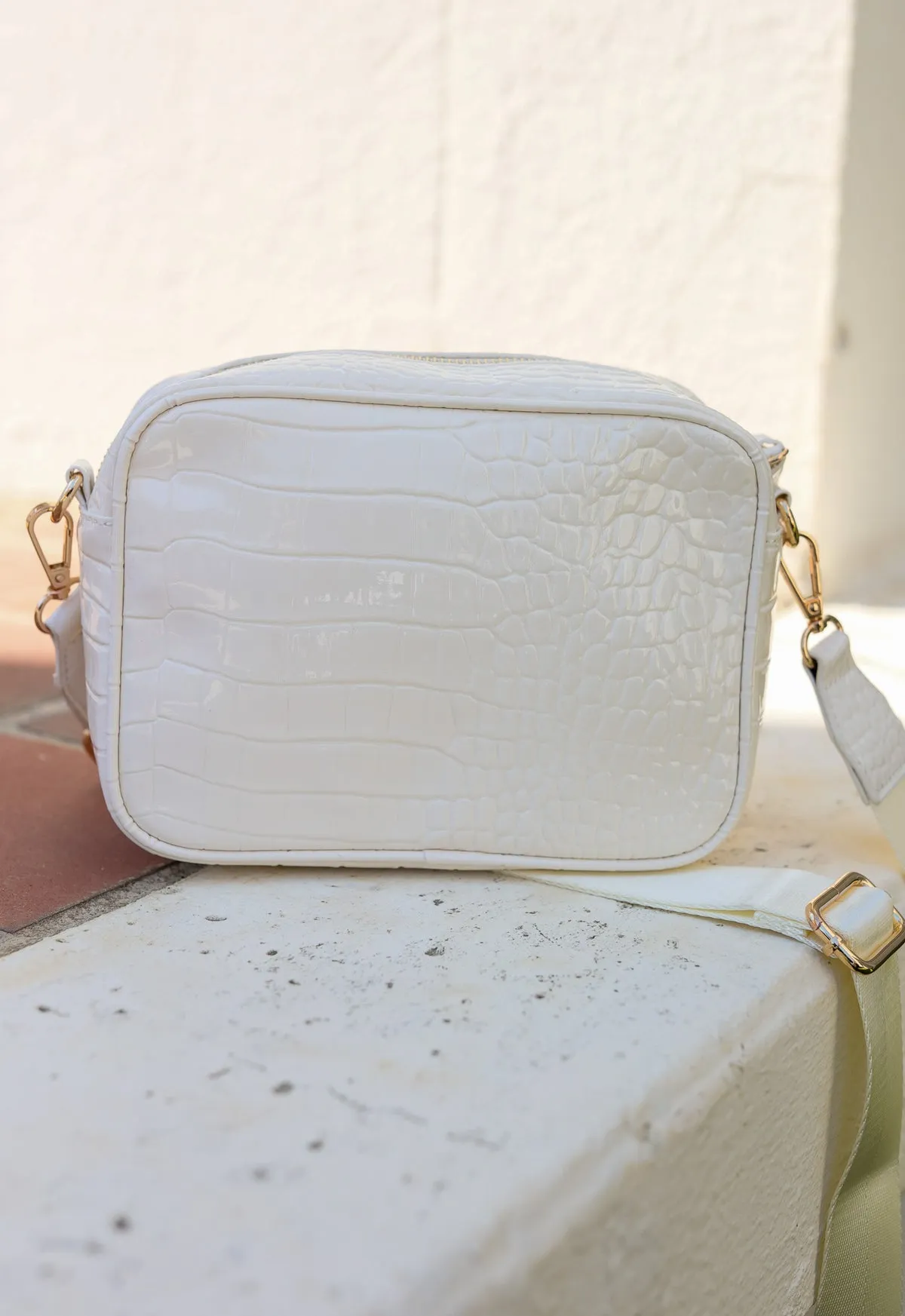 Campbell Camera Crossbody