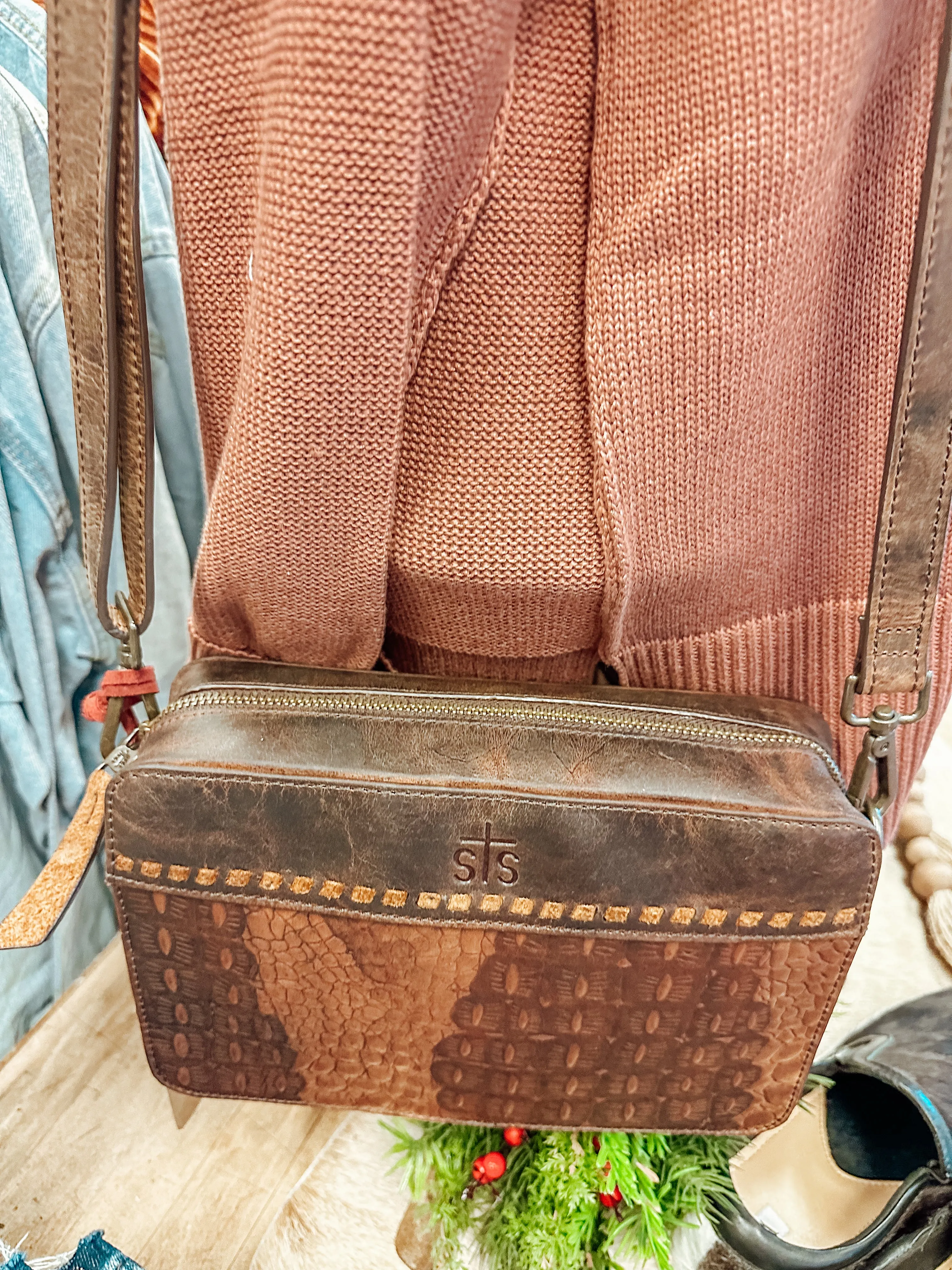 Catalina Croc Crossbody