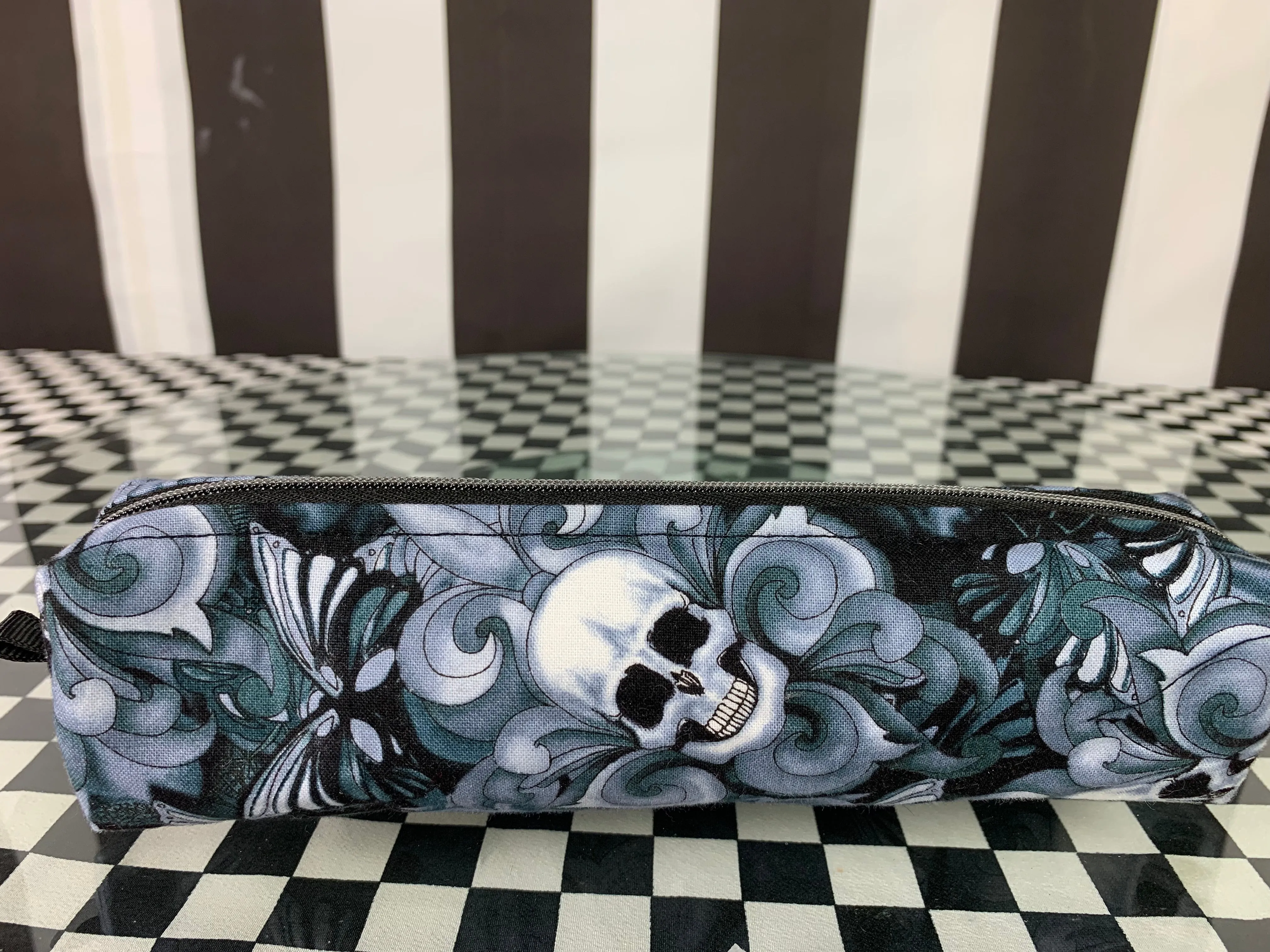 Grey scale skulls boxy pencil case