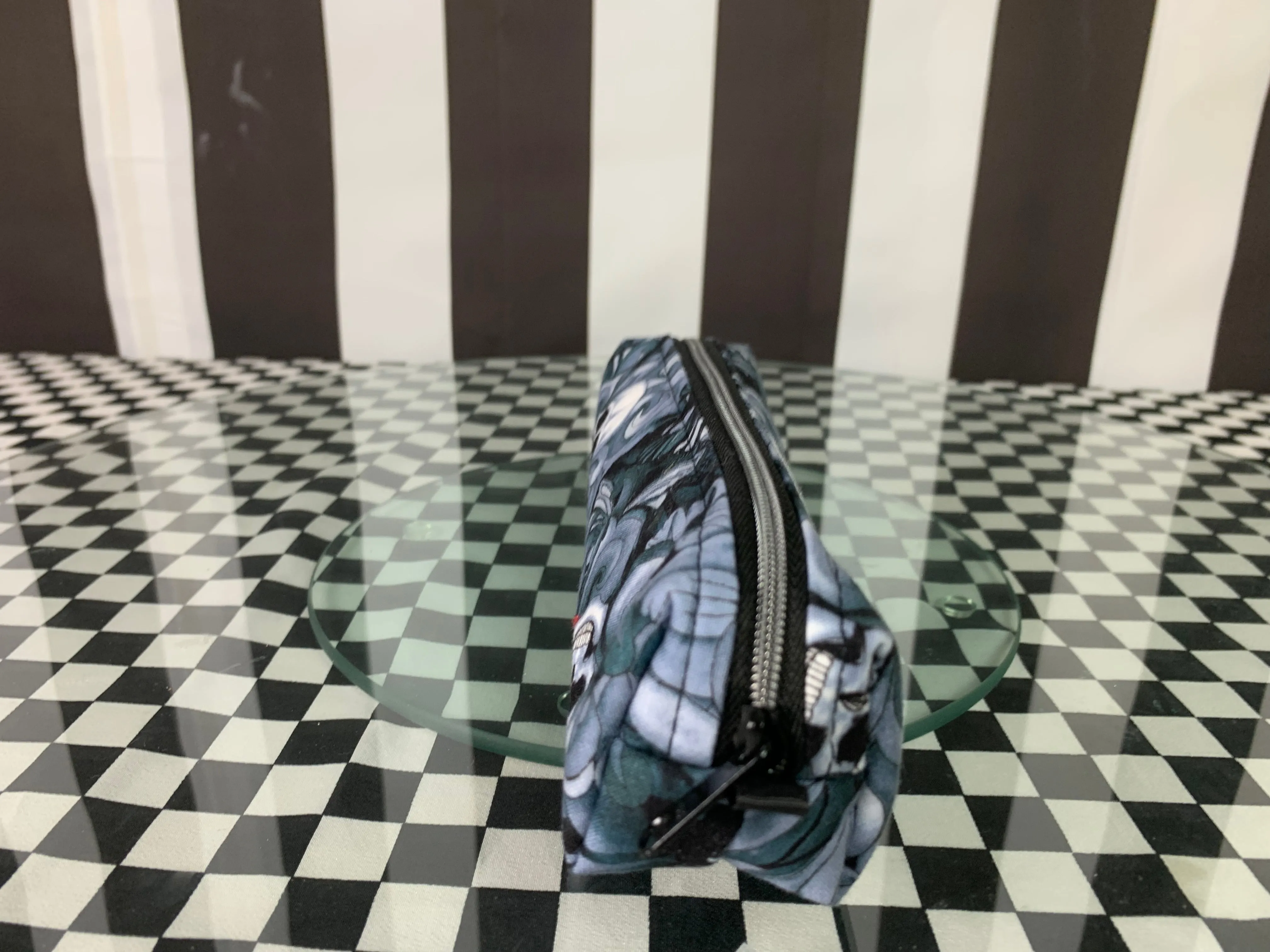 Grey scale skulls boxy pencil case