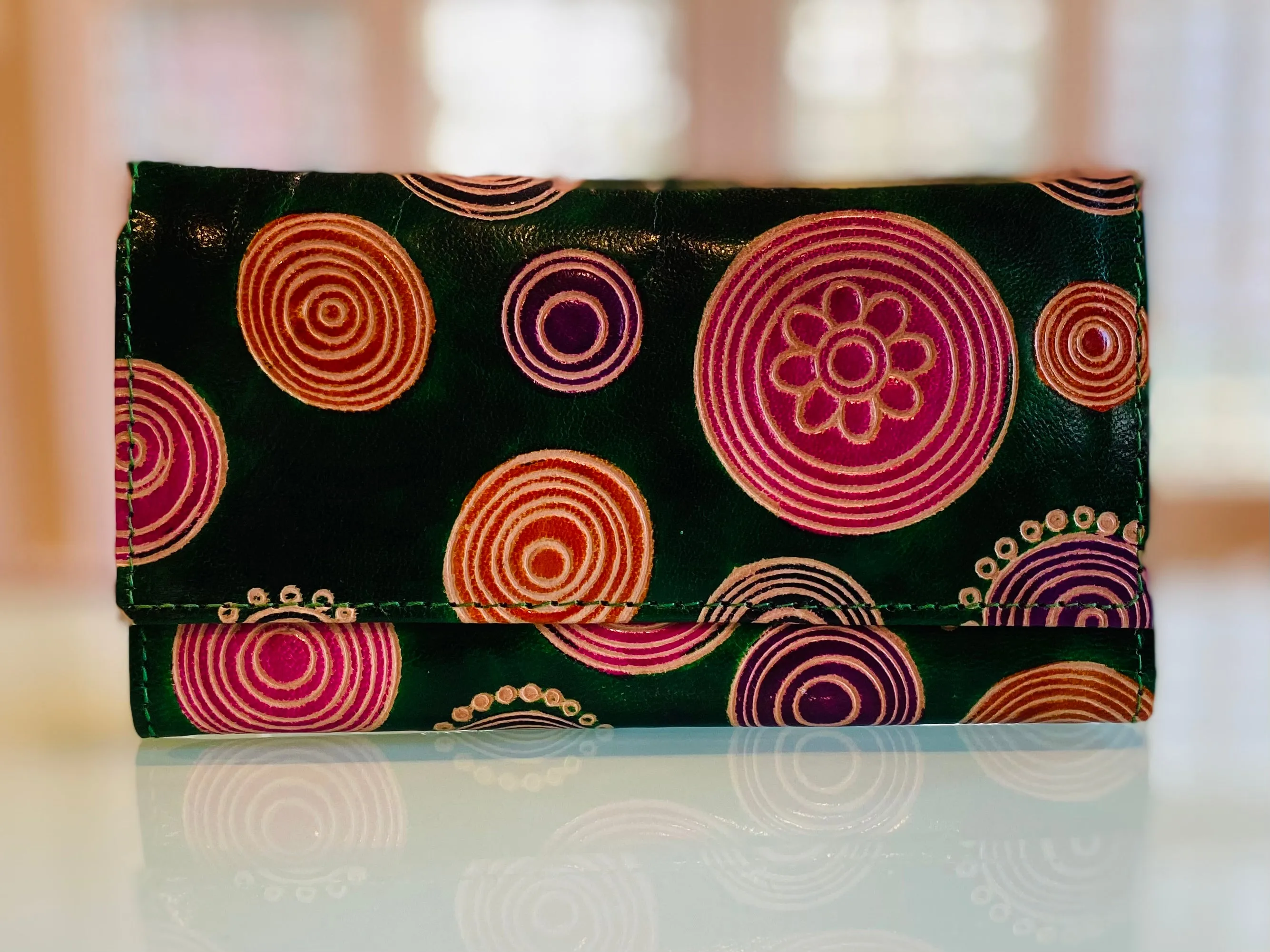 LEATHER WALLET GREEN WITH CIRCLES