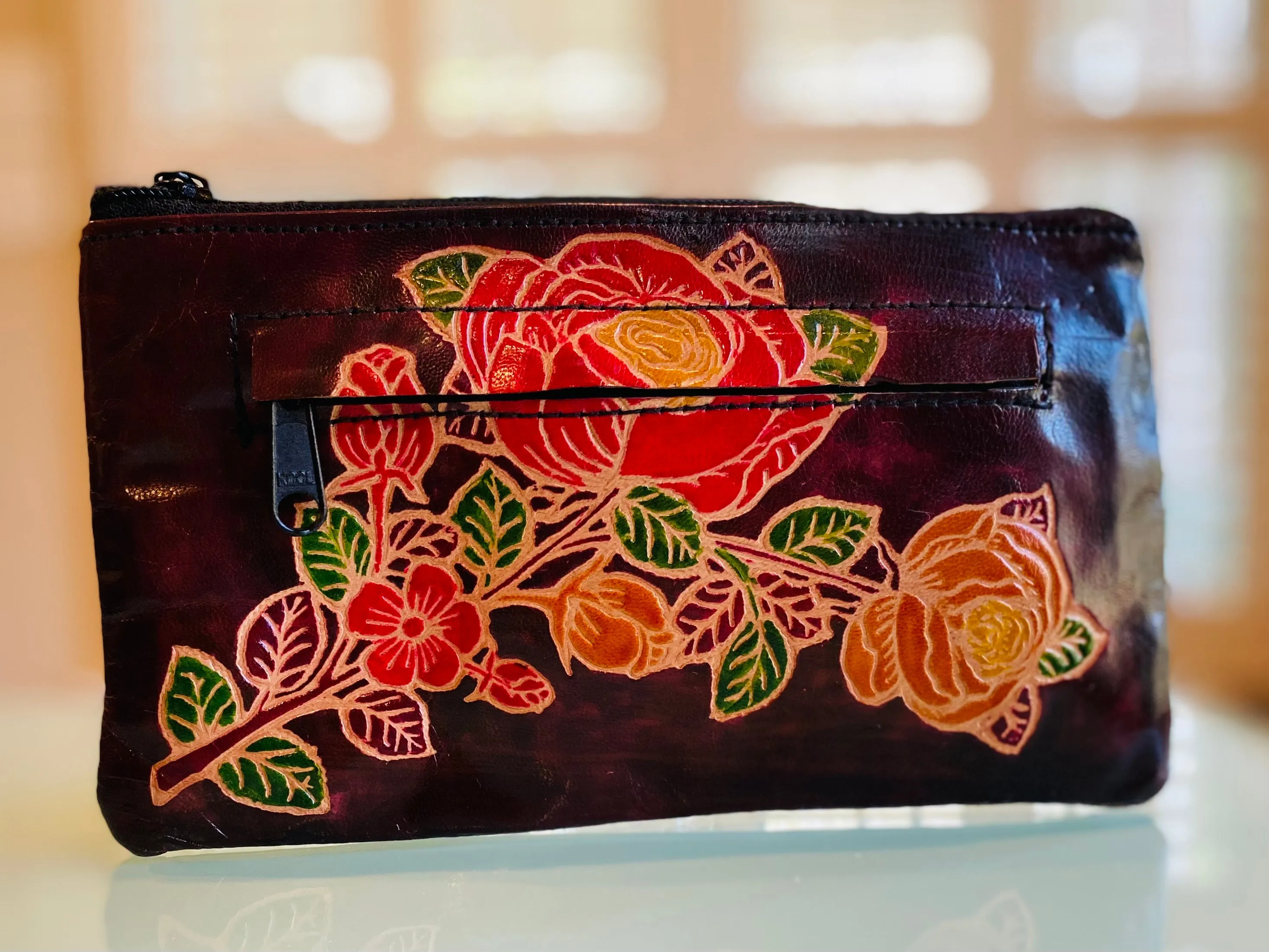 LEATHER WALLET/POUCH CHOCOLATE COLOR BACKGROUND WITH FLOWERS