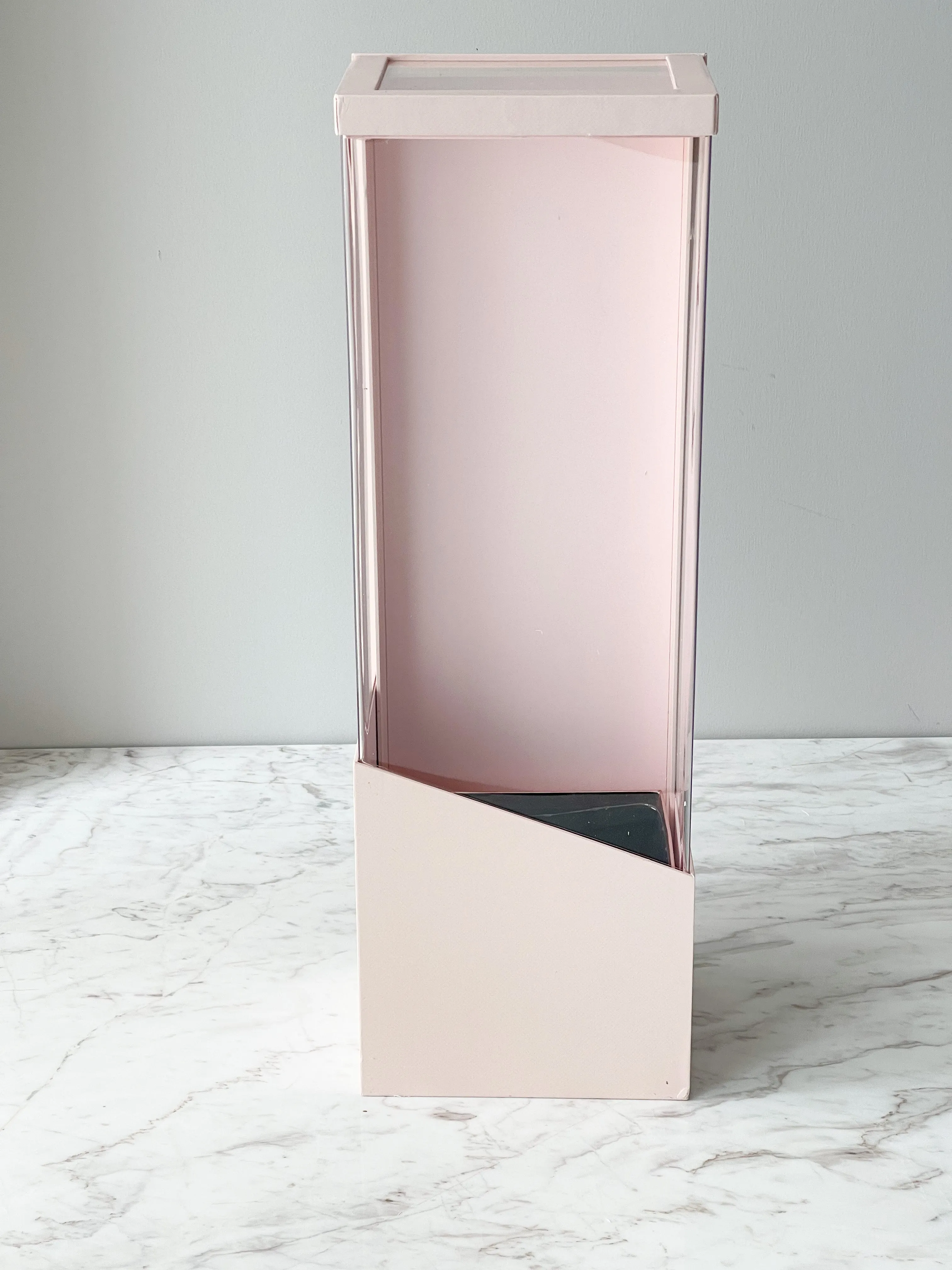 Luxury Acrylic Flower Box with Rectangle Base
