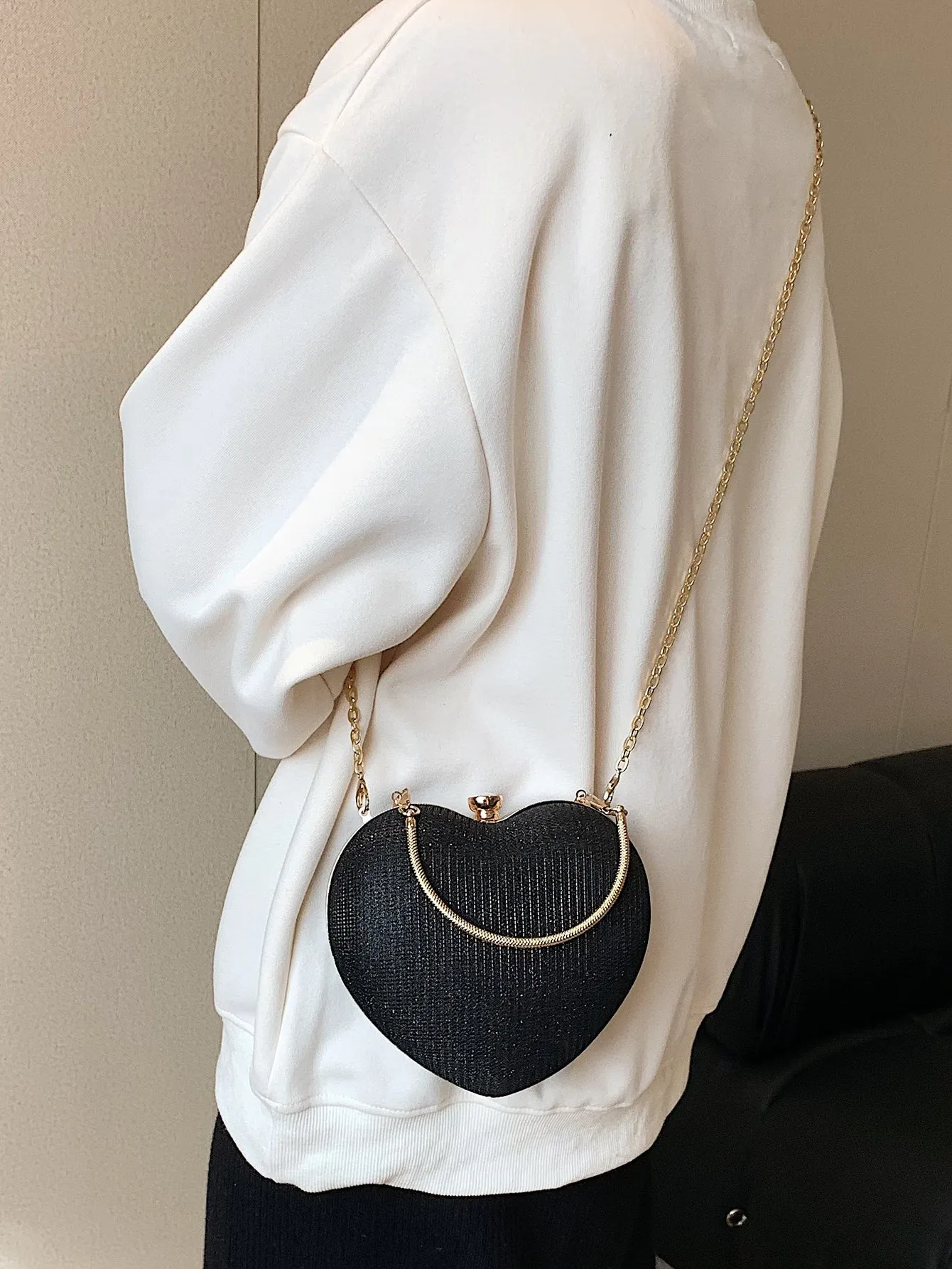 Luxury Handbag Clutch Purses Heart Shape Chain Ladies Evening Bag - Black