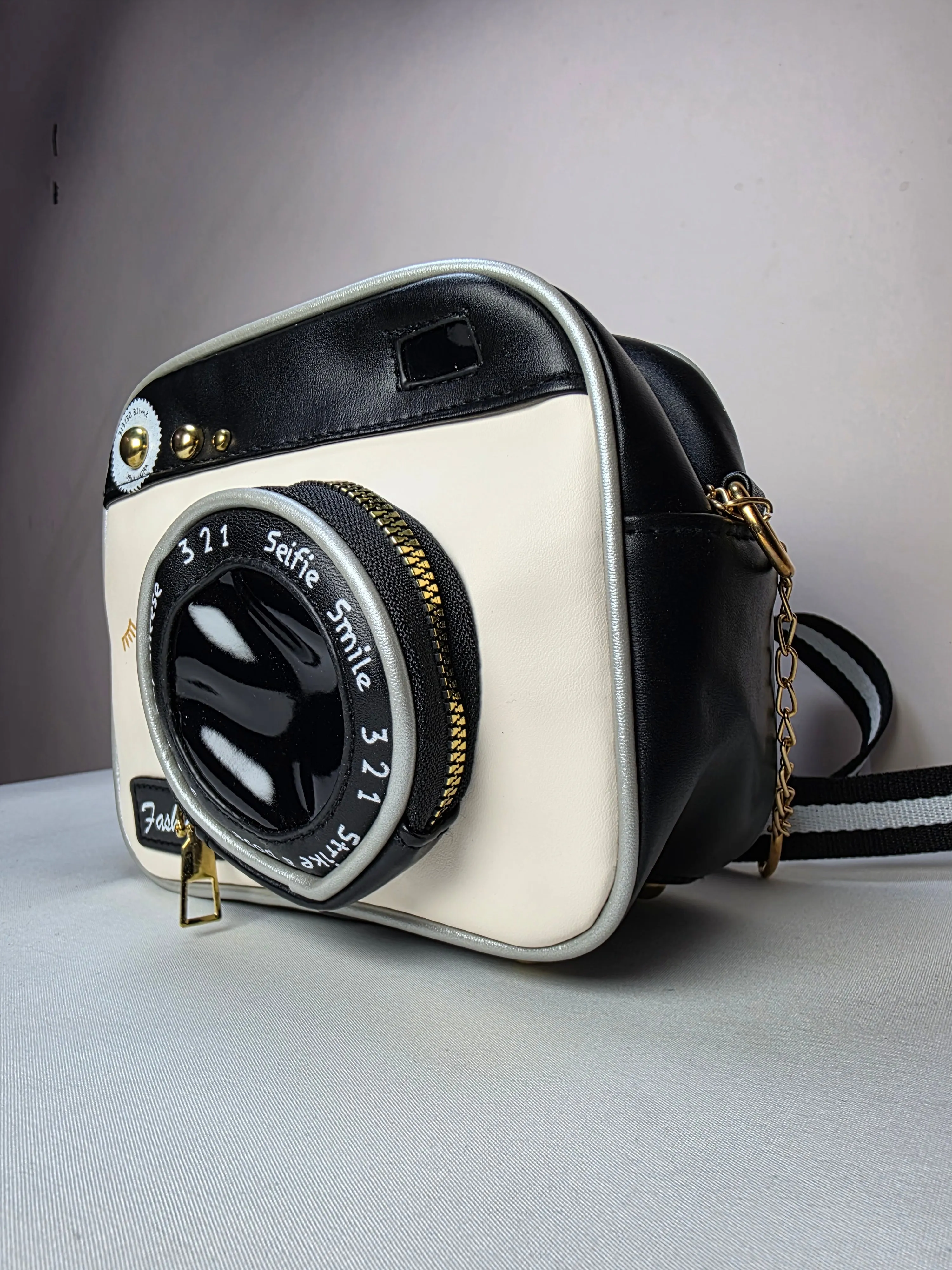 Novelty Camera Crossbody Bag