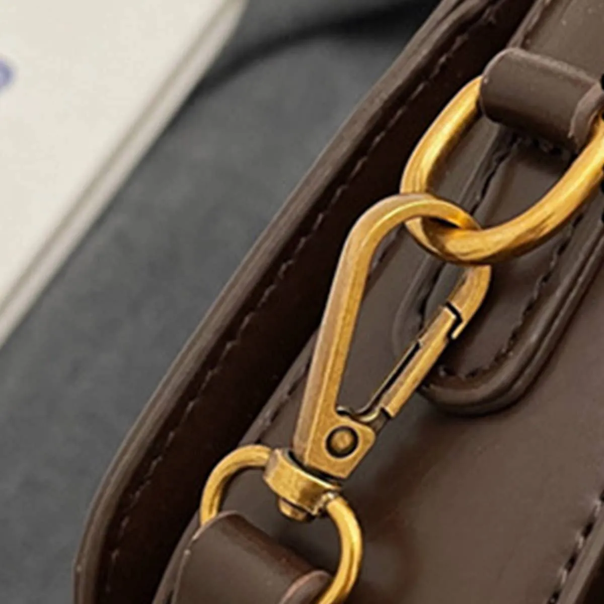 RETRO SMALL SQUARE HANDBAG SHOULDER CROSSBODY BAG_CWAB1556: Brown / (OS) 1