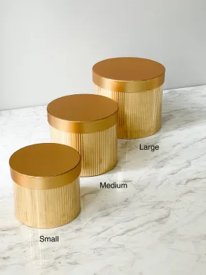 Round Flower Box With Vertical Lines