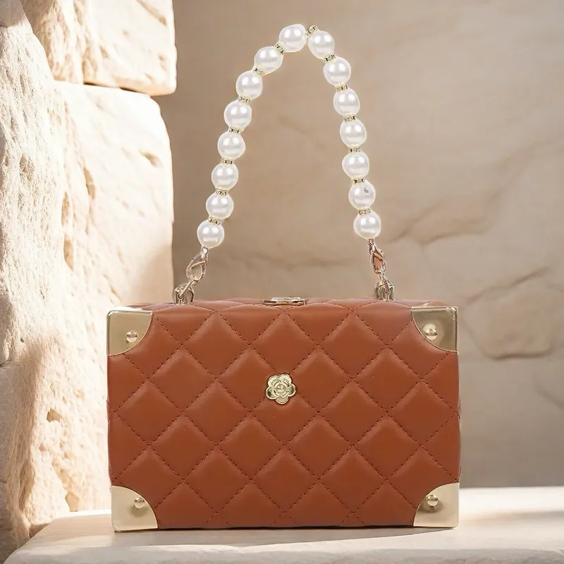“Royalty” Pearl Clutch