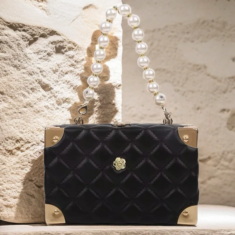 “Royalty” Pearl Clutch