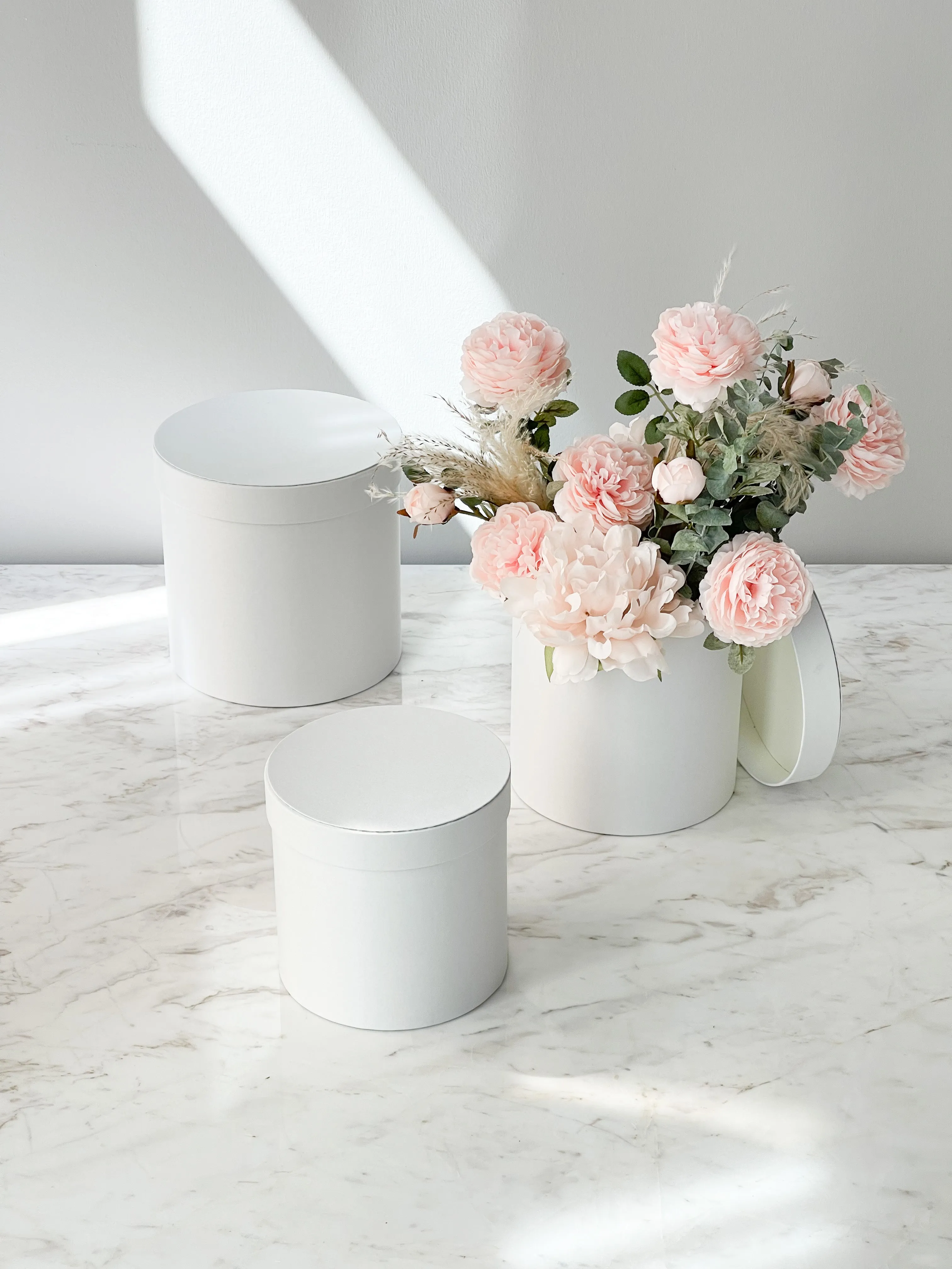 Satin Round Flower Box in Variety Color and Size