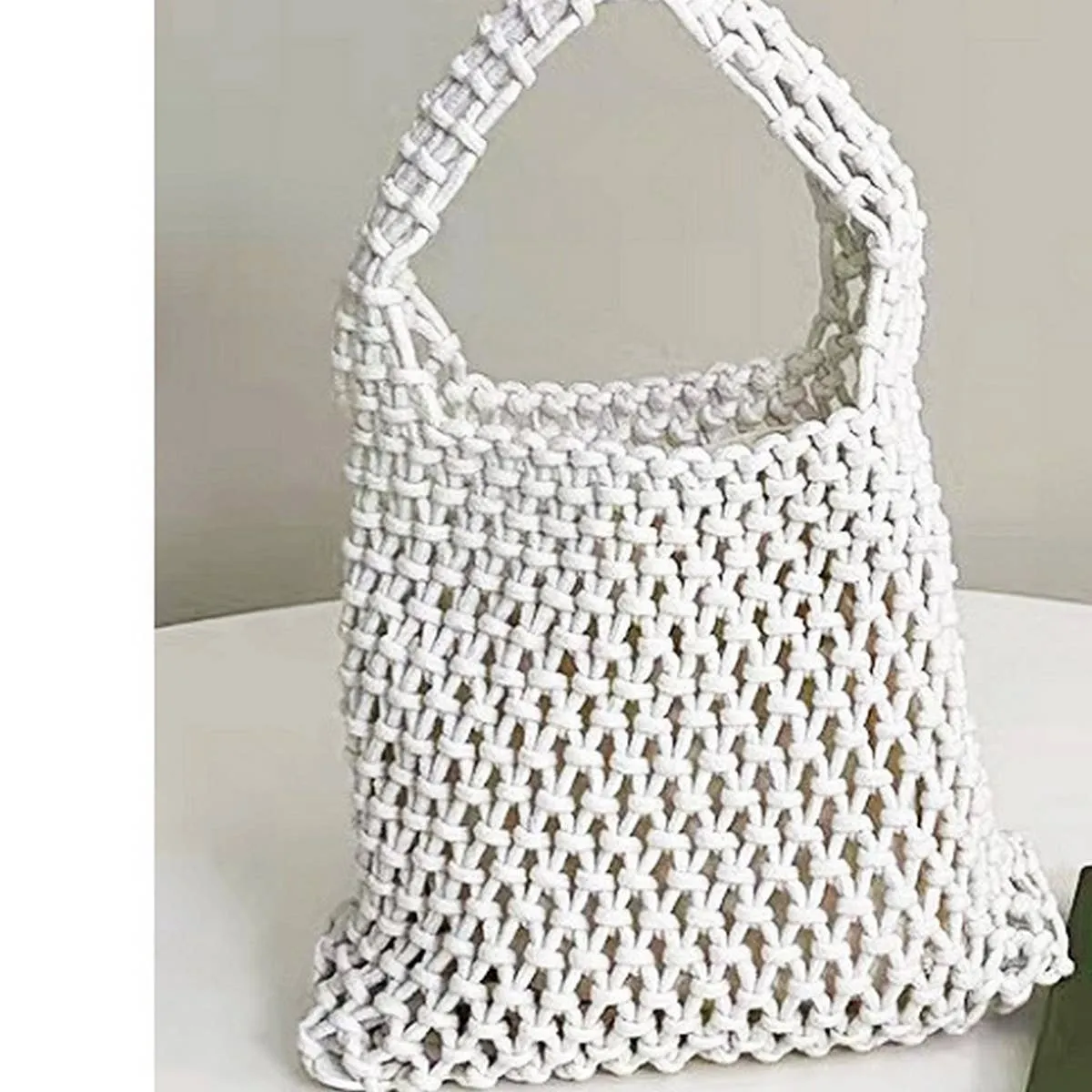 SOLID COLOR HOLLOW MESH WOVEN BUCKET BAG_CWAB1989: Black / (OS) 1